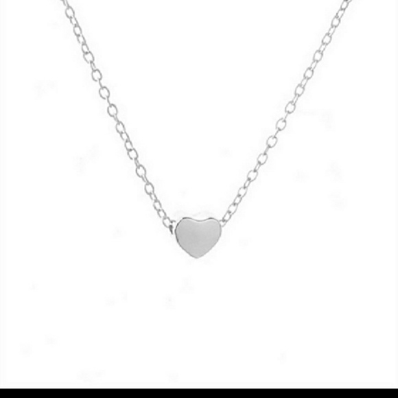 Women's Heart Short Necklace - Picture 3 of 6
